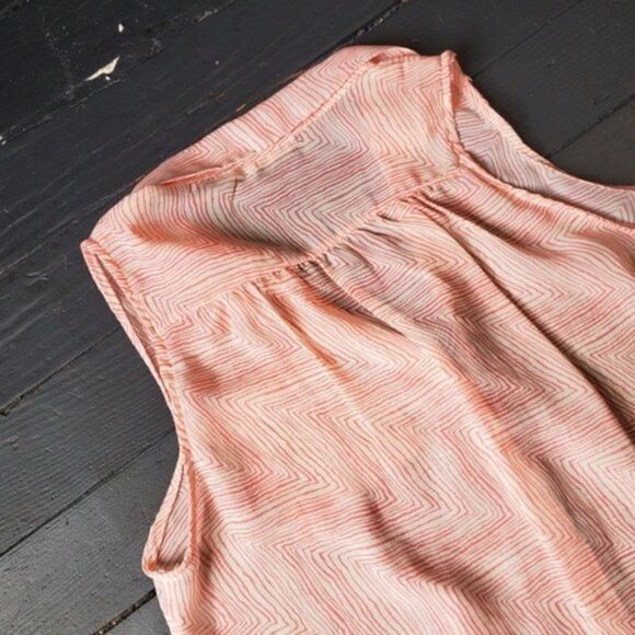 Poetry Tank Blouse - Picture 7 of 8